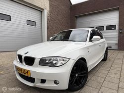 Wit Gebruikt 2009 BMW 116 Sport Line Hatchback | € 4.995 (Eerlijke prijs)