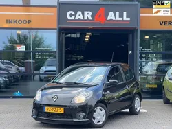 Zwart, metallic lak Gebruikt 2011 Renault Twingo Dynamique Hatchback | € 2.749 (Eerlijke prijs)