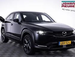 Zwart Nieuw 2024 Mazda MX30 Prime-Line SUV | € 25.990 (Eerlijke prijs)