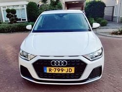 Wit Gebruikt 2021 Audi A1 Hatchback | € 24.000 (Eerlijke prijs)