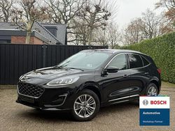 Zwart Gebruikt 2022 Ford Kuga Vignale SUV | € 21.990 (Eerlijke prijs)