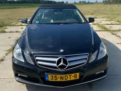 Zwart Gebruikt 2010 Mercedes E350 Elegance Cabriolet | € 12.500