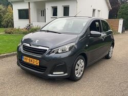 Grijs Gebruikt 2015 Peugeot 108 Active Hatchback | € 4.499 (Eerlijke prijs)