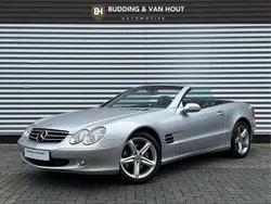 Grijs, metallic lak Gebruikt 2002 Mercedes SL500 Cabriolet | € 22.450 (Eerlijke prijs)