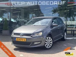 Grijs, metallic lak Gebruikt 2011 VW Polo Highline Hatchback | € 9.240 (Eerlijke prijs)
