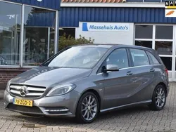Grijs, metallic lak Gebruikt 2012 Mercedes B200 Ambition MPV | € 12.450 (Iets duurder)