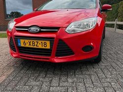 Rood Gebruikt 2014 Ford Focus Stationwagen | € 3.750 (Eerlijke prijs)