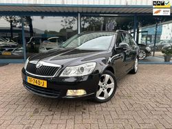 Zwart Gebruikt 2009 Skoda Octavia Ambition Stationwagen | € 2.995 (Goede deal)