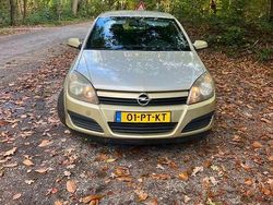 Gebruikt 2004 Opel Astra Sport Sedan | € 1.450 (Eerlijke prijs)