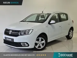 Blanc glacier Gebruikt 2017 Dacia Sandero Lauréate Hatchback | € 8.445 (Eerlijke prijs)