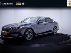 Grijs Gebruikt 2025 BMW 550e Basis Sedan | € 79.950