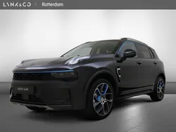 Zwart Gebruikt 2024 Lynk & Co 01 SUV | € 29.950 (Eerlijke prijs)