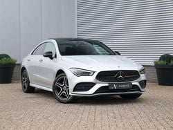 Grijs Gebruikt 2023 Mercedes CLA250e AMG Sedan | € 39.490 (Eerlijke prijs)