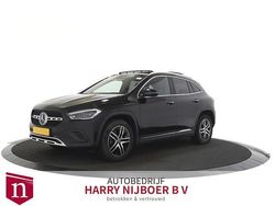 Zwart Gebruikt 2022 Mercedes GLA250 Business SUV | € 38.700 (Goede deal)