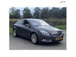Grijs Gebruikt 2009 Opel Insignia Executive Hatchback | € 5.499 (Eerlijke prijs)