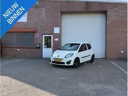 Wit Gebruikt 2011 Renault Twingo Collection Hatchback | € 2.299 (Iets duurder)