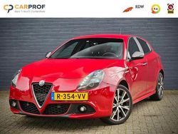 Rood Gebruikt 2016 Alfa Romeo Giulietta Sprint Hatchback | € 12.850 (Eerlijke prijs)