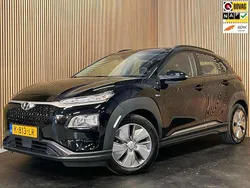 Zwart Gebruikt 2020 Hyundai Kona Comfort SUV | € 17.395 (Eerlijke prijs)