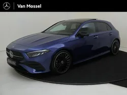 Blauw Gebruikt 2025 Mercedes A180 AMG line Hatchback | € 46.945