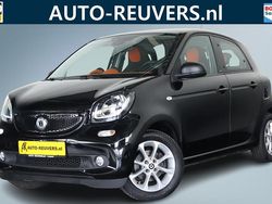 Zwart, metallic lak Gebruikt 2017 Smart ForFour Hatchback | € 8.900 (Eerlijke prijs)