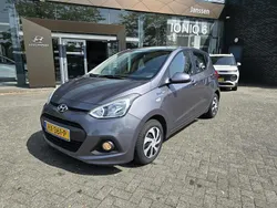 Grijs Gebruikt 2016 Hyundai i10 Comfort Hatchback | € 8.750 (Eerlijke prijs)