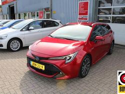 Rood Gebruikt 2020 Toyota Corolla Executive Stationwagen | € 21.900 (Goede deal)