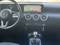Zwart Gebruikt 2019 Mercedes A200 Business Stationwagen | € 20.950 (Eerlijke prijs)
