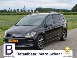 Zwart Gebruikt 2021 VW Touran Active MPV | € 27.950 (Goede deal)
