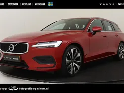 Oranje Gebruikt 2019 Volvo V60 Momentum Stationwagen | € 28.890 (Eerlijke prijs)