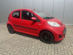 Rood Gebruikt 2010 Peugeot 107 Hatchback | € 1.499 (Goede deal)