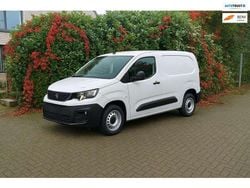 Wit Gebruikt 2024 Peugeot Partner S Van | € 21.950