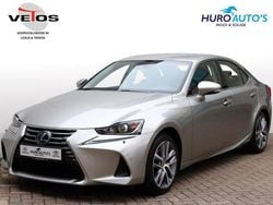 Grijs Gebruikt 2019 Lexus IS300h Business Edition Sedan | € 25.900 (Eerlijke prijs)