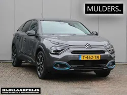 Grijs, metallic lak Gebruikt 2023 Citroën e-C4 Shine SUV | € 21.987 (Eerlijke prijs)