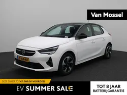 Wit Gebruikt 2023 Opel Corsa-e Hatchback | € 20.940 (Eerlijke prijs)