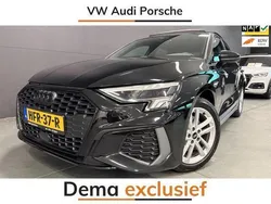 Zwart Gebruikt 2021 Audi A3 Sportback S-Line Hatchback | € 28.950 (Eerlijke prijs)