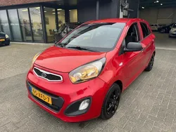 Rood Gebruikt 2012 Kia Picanto Hatchback | € 4.499 (Eerlijke prijs)