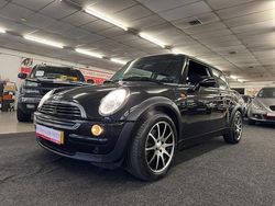 Zwart Gebruikt 2003 Mini ONE Salt Hatchback | € 1.995 (Eerlijke prijs)