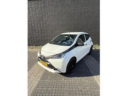 Wit Gebruikt 2017 Toyota Aygo Hatchback | € 6.950 (Goede deal)