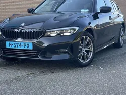 Zwart Gebruikt 2020 BMW 318 Stationwagen | € 21.000