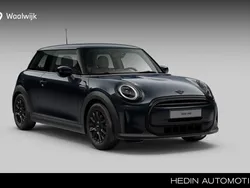 Blauw Gebruikt 2021 Mini ONE Classic Hatchback | € 21.880 (Eerlijke prijs)