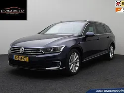 Blauw, metallic lak Gebruikt 2016 VW Passat GTE Stationwagen | € 14.499 (Goede deal)