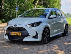 Wit Gebruikt 2023 Toyota Yaris Active Hatchback | € 21.950 (Eerlijke prijs)
