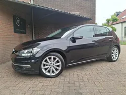 Zwart Gebruikt 2018 VW Golf VII Highline Hatchback | € 17.940 (Goede deal)