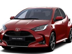 Rood, metallic lak Nieuw 2025 Toyota Yaris Hybrid Executive Hatchback | € 32.240 (Eerlijke prijs)