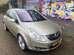 Beige Gebruikt 2008 Opel Corsa Executive Hatchback | € 995