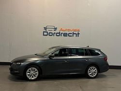 Grijs Gebruikt 2021 Skoda Octavia Business Line Stationwagen | € 14.950 (Goede deal)