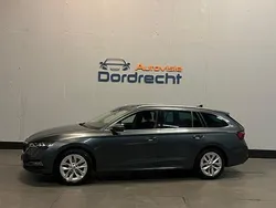 Grijs Gebruikt 2021 Skoda Octavia Business Line Stationwagen | € 15.460 (Eerlijke prijs)