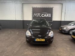 Zwart Gebruikt 2010 Kia Carens MPV | € 2.950 (Eerlijke prijs)