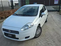 Wit Gebruikt 2009 Fiat Grande Punto Active Hatchback | € 2.250 (Eerlijke prijs)