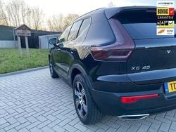 Zwart Gebruikt 2018 Volvo XC40 Inscription SUV | € 30.000 (Eerlijke prijs)
